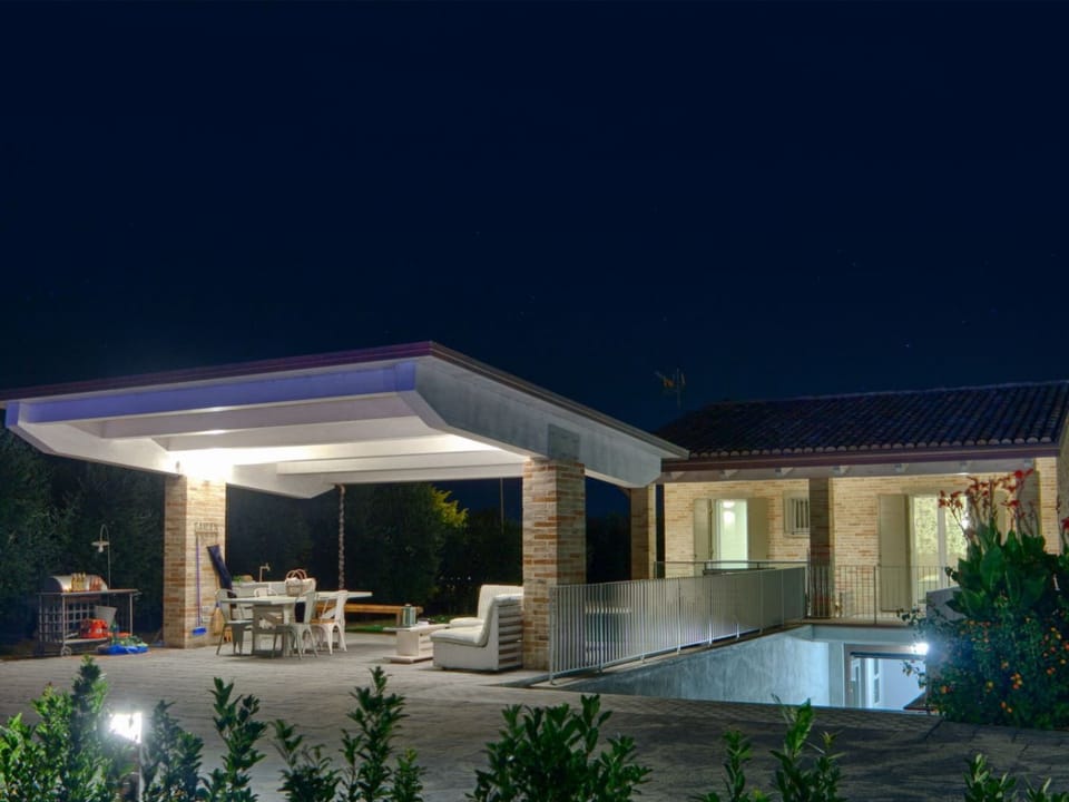 Villa mit privatem Pool in der Nähe der adriatischen Strände Vacation rental in Porto Sant'Elpidio