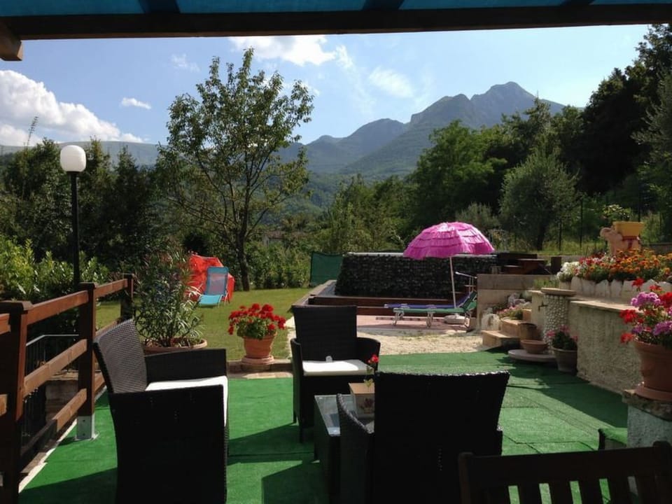 Schönes Ferienhaus in Sarnano mit privatem Pool Vacation rental in Marche