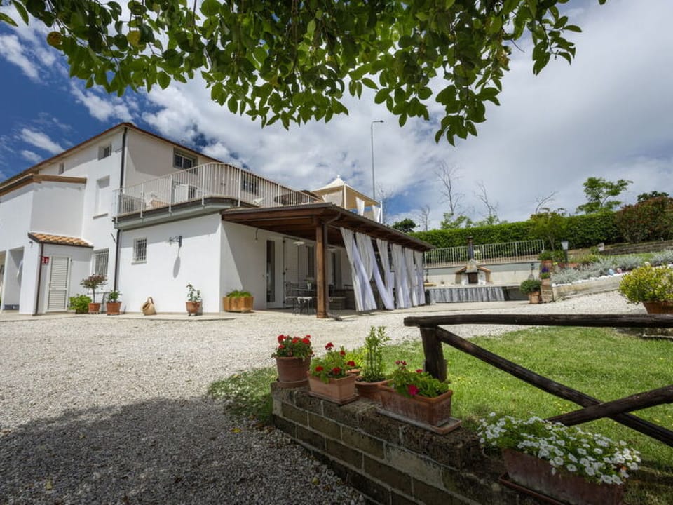 La Casa Di Campagna Vacation rental in Marche