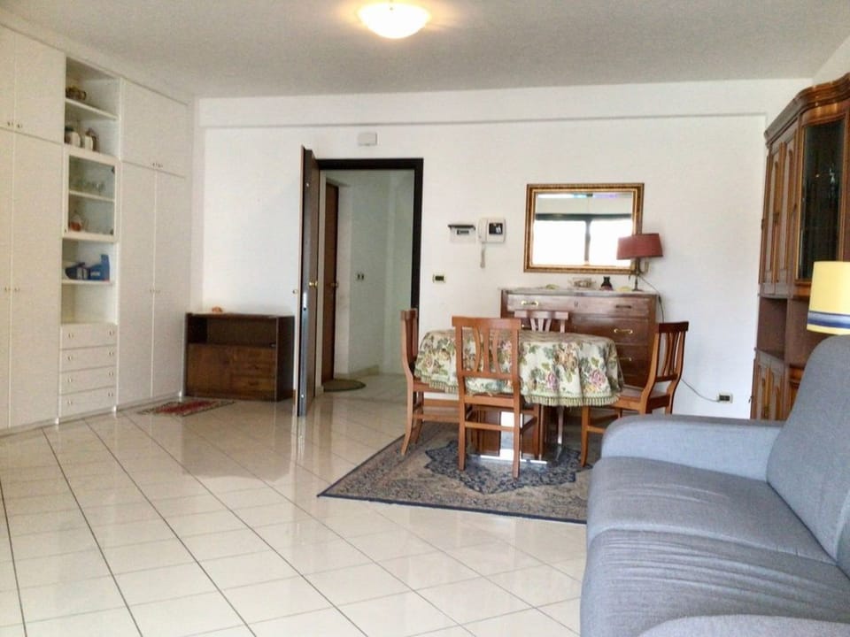 Appartement in Alba Adriatica mit Terrasse Apartment in Alba Adriatica
