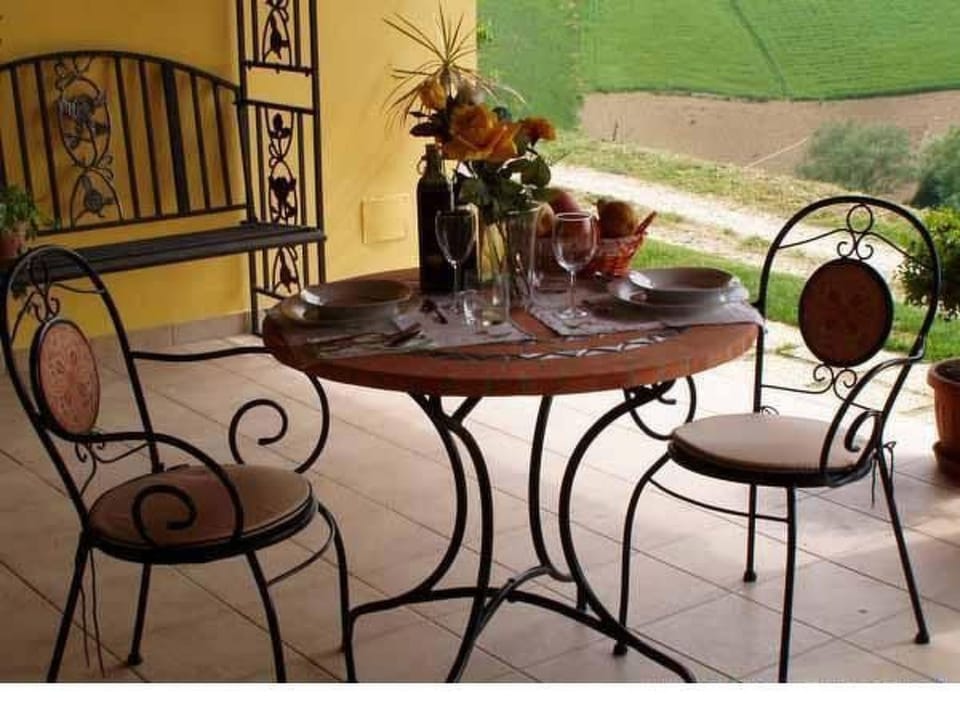 in Notaresco mit Grill und Garten Apartment in Abruzzo