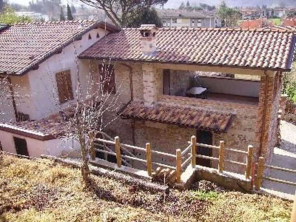 Rustico mit schönem Garten. Vacation rental in Camaiore