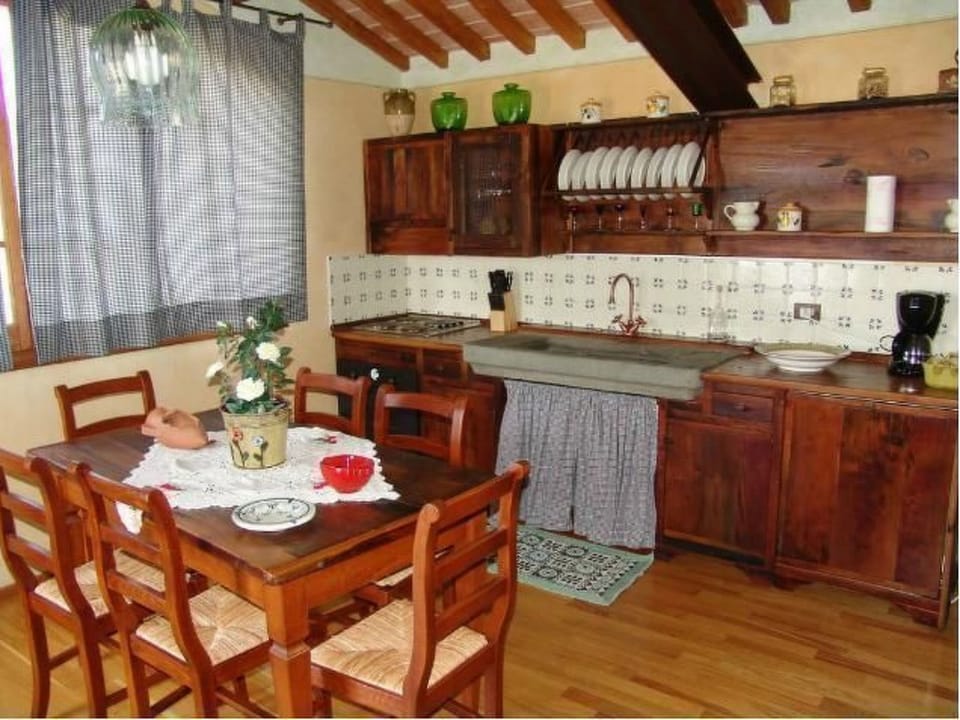 Leonardo in Vitolini Apartment in Emilia-Romagna