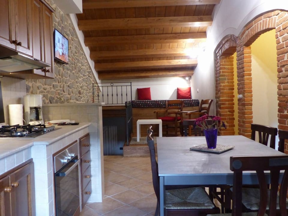 'Case cioni' mit Schwimmbad Apartment in Emilia-Romagna