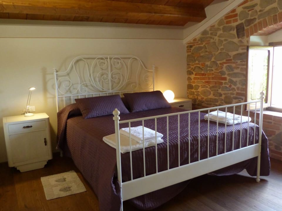 'Case cioni' mit Schwimmbad Apartment in Emilia-Romagna
