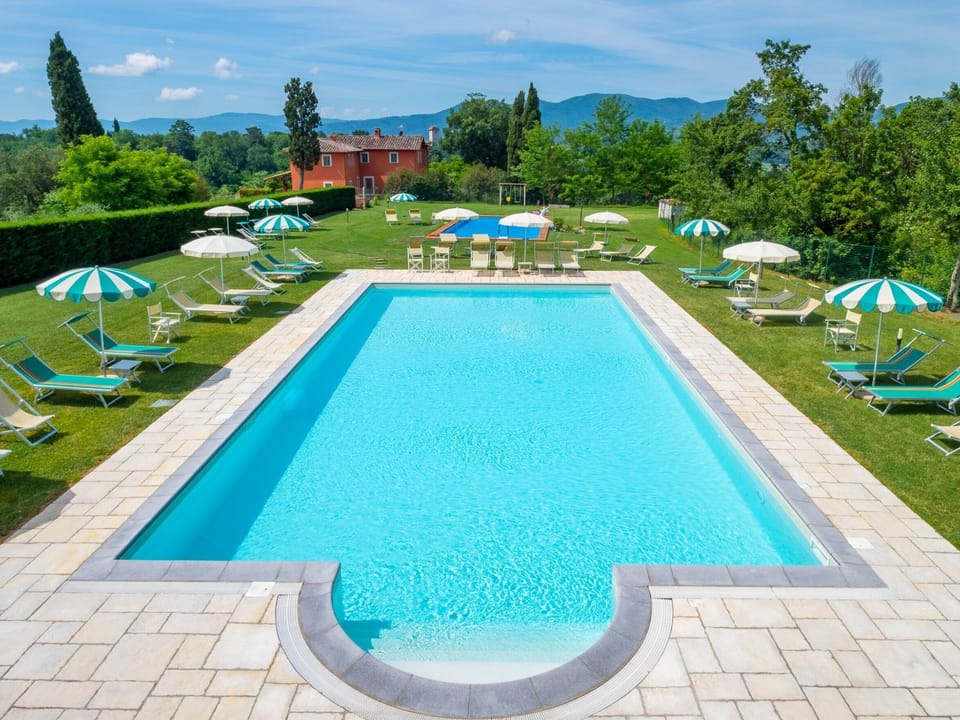 "Olivo t5 Rota" mit Pool Apartment in Tuscany