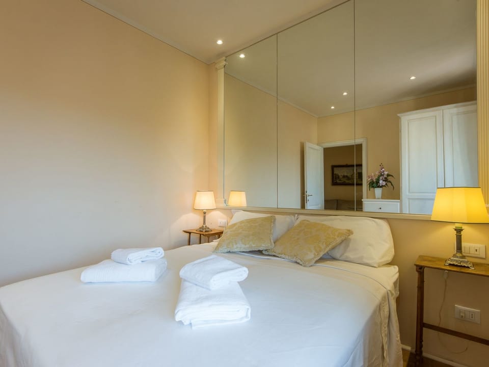 Wohnung 'Ephesus' mit Terrasse Apartment in Florence