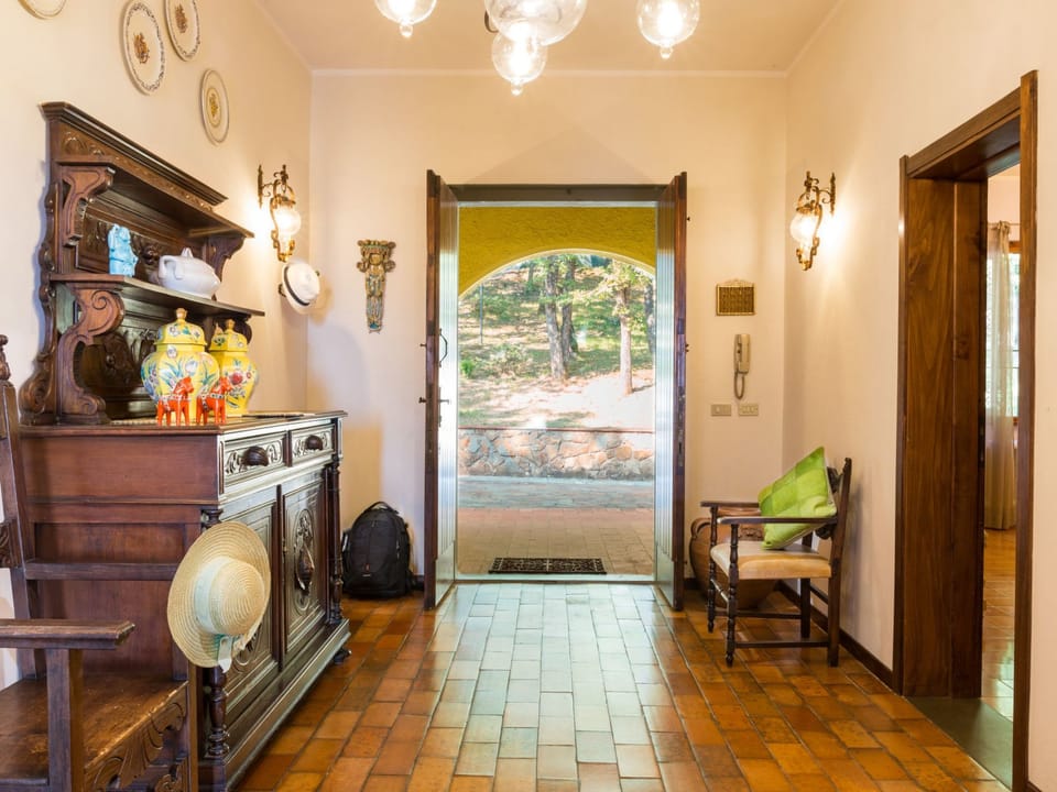 Bequeme flache Macine Apartment in Tuscany