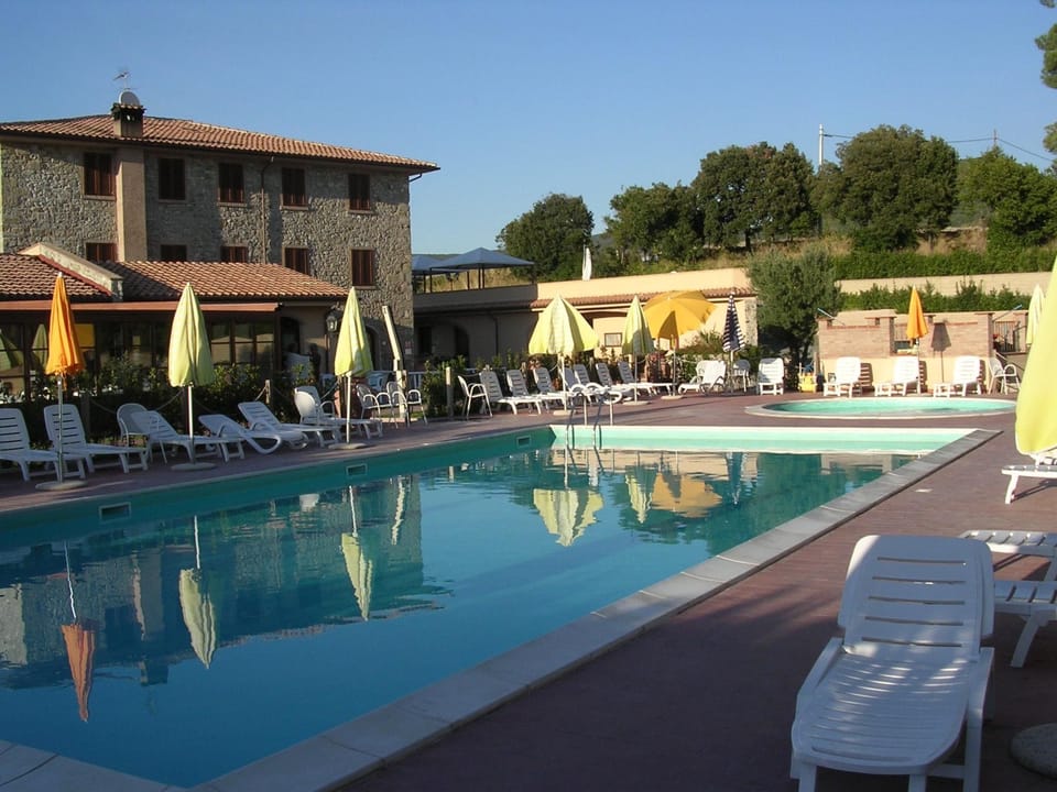 Pieve pomaia trilo flach Apartment in Tuscany