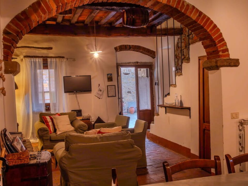 Casa Di Vignolo Vacation rental in Tuscany