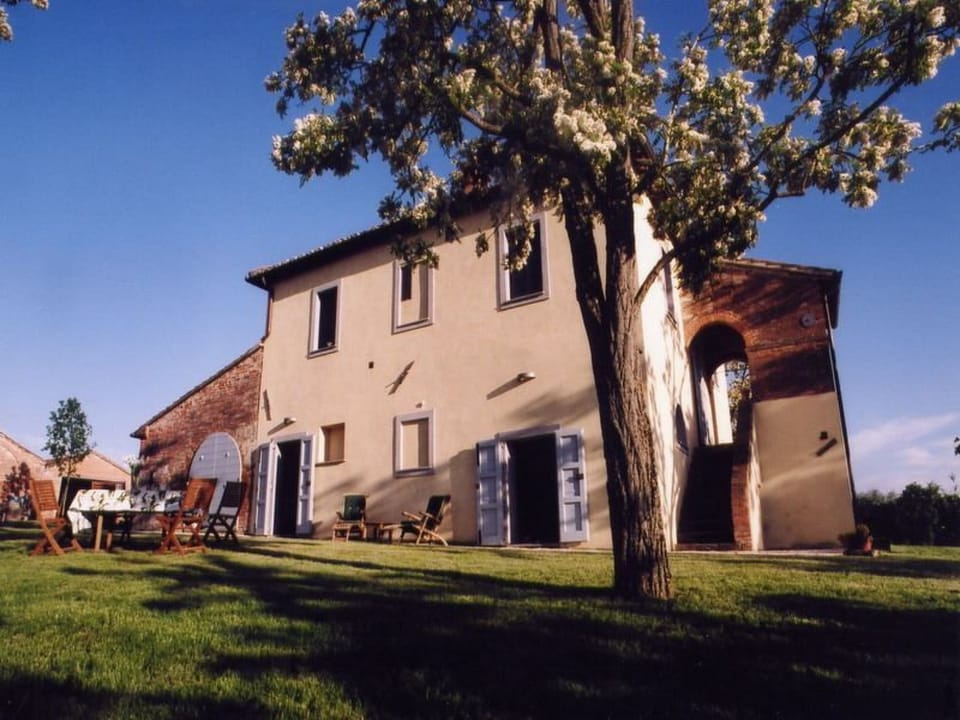 Villa mit privatem Pool in der Nähe von Chiusi Vacation rental in Umbria