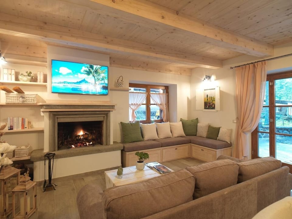 Berg "Chalet Galli" mit SPA Vacation rental in Tuscany