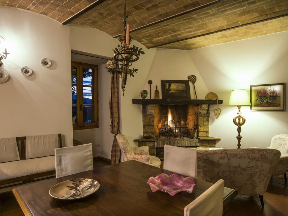 Magie im Schloss, Unterkunft mit Schwimmbad' Apartment in Lazio