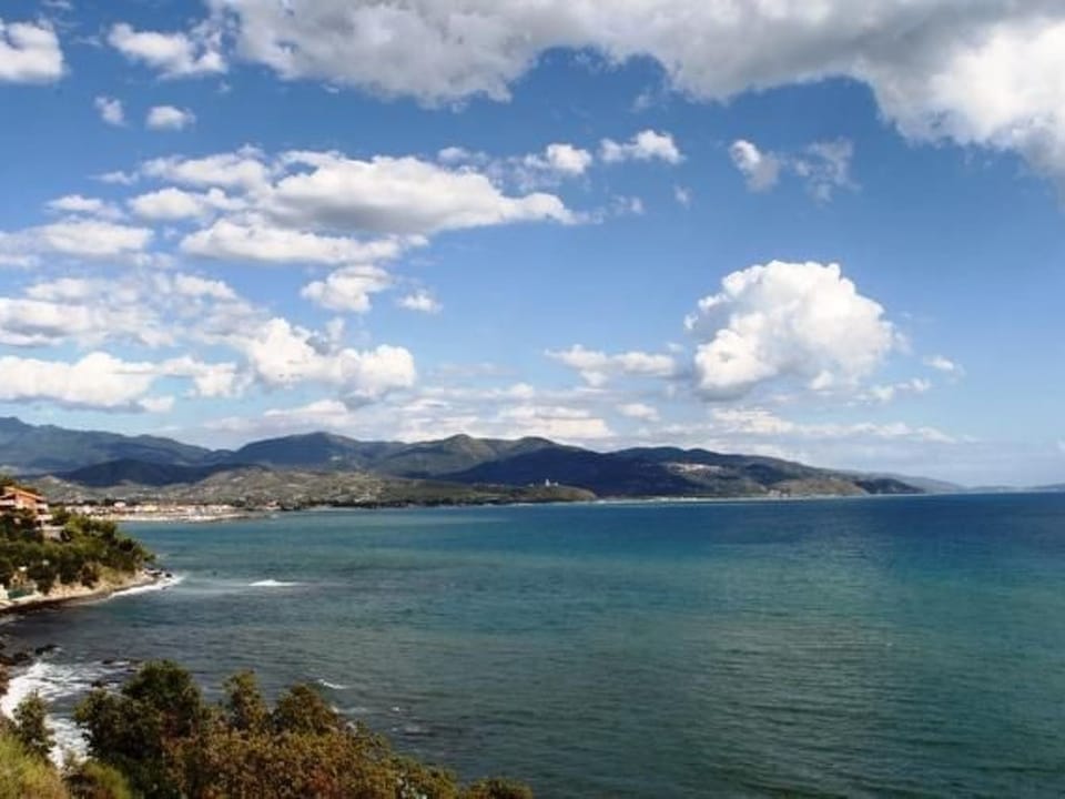 Wohnen in Traumhafter, ruhiger Lage am Meer Vacation rental in Campania