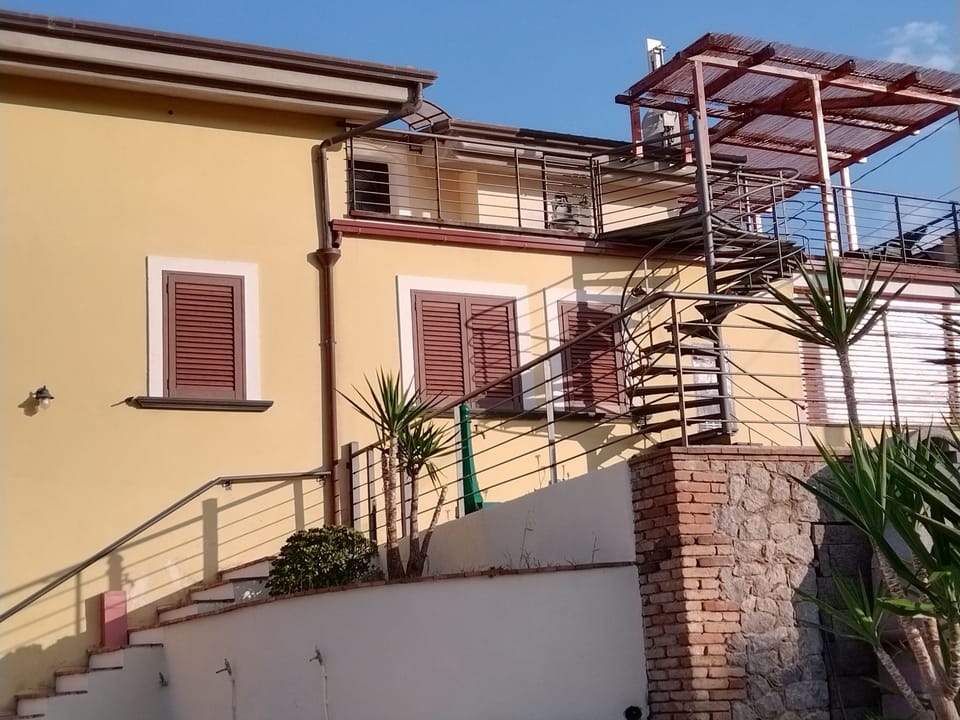 Appartement in Caprioli mit Garten, Terrasse und Grill Apartment in Campania