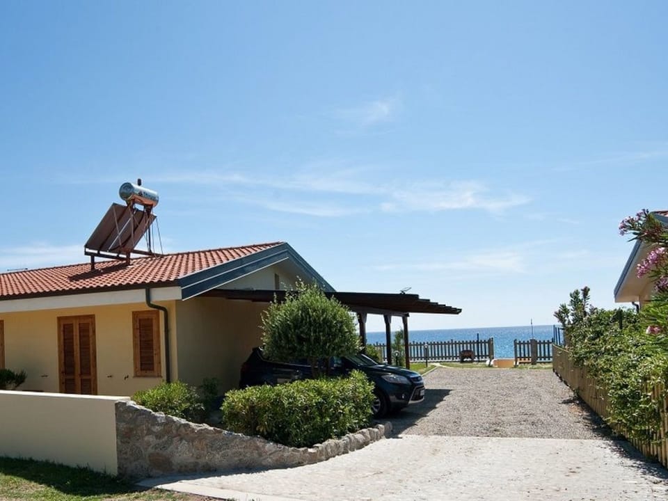 Zweizimmerwohnungen direkt am Meer Apartment in Calabria