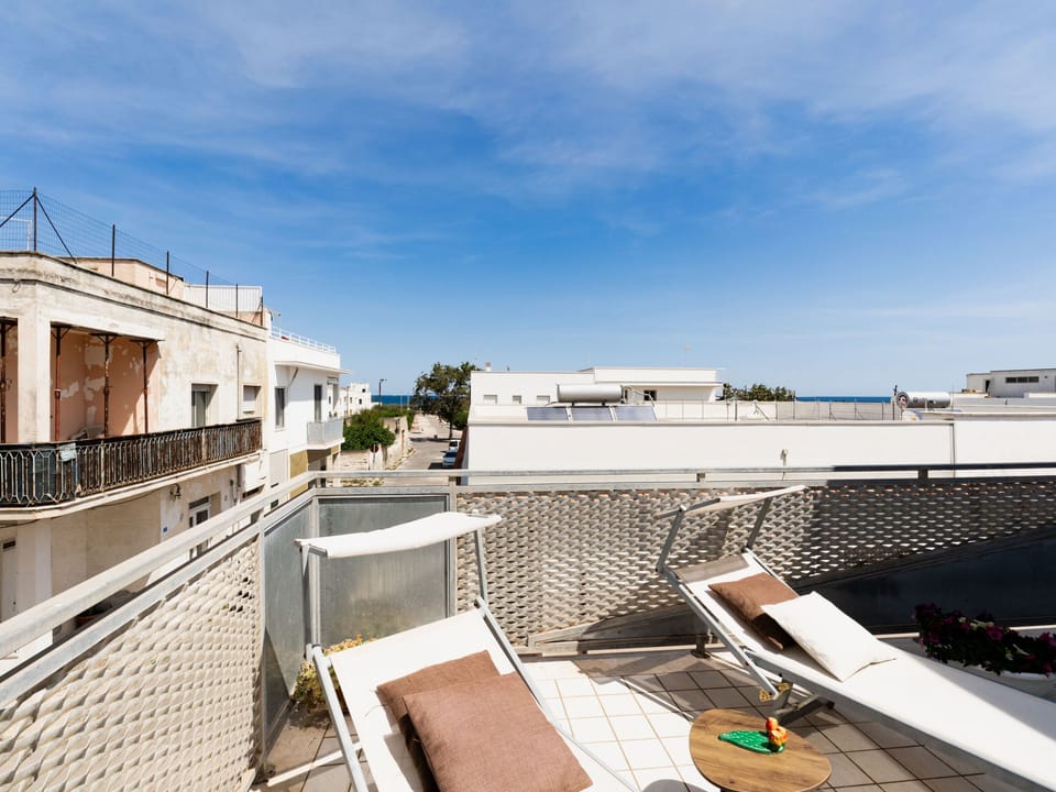 Flaches Meer aus Kiefernholz Apartment in Specchiolla