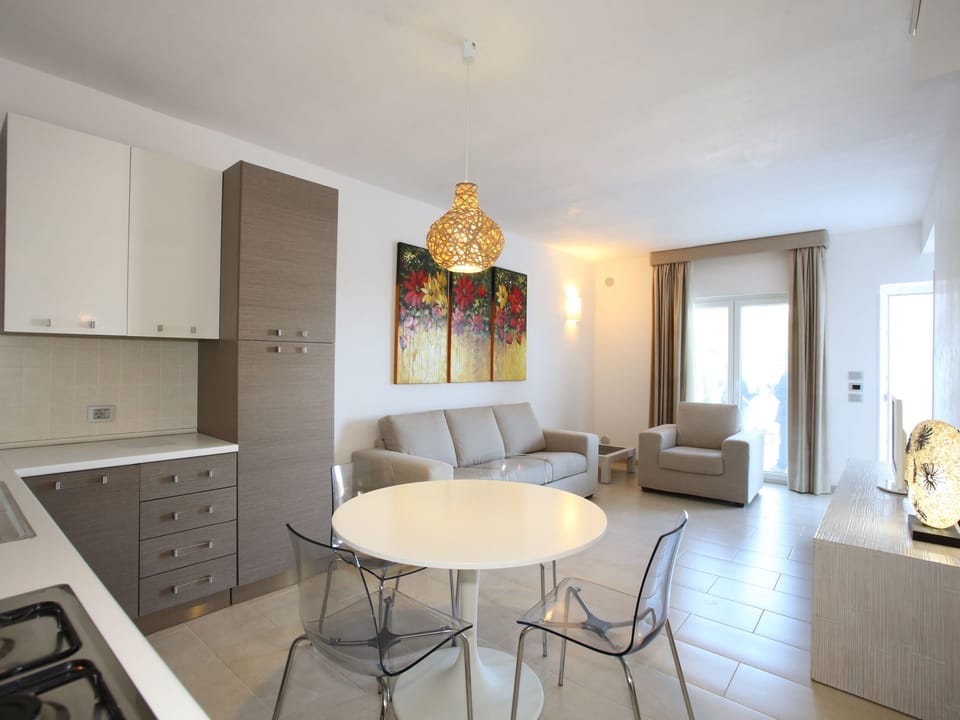 Villa Atena mit Panoramapool Vacation rental in Ostuni