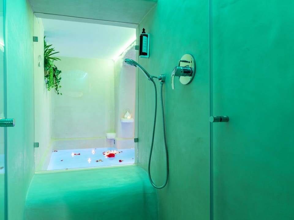 Rundes Steinhaus 'Palmento' mit Schwimmbad Apartment in Province of Taranto