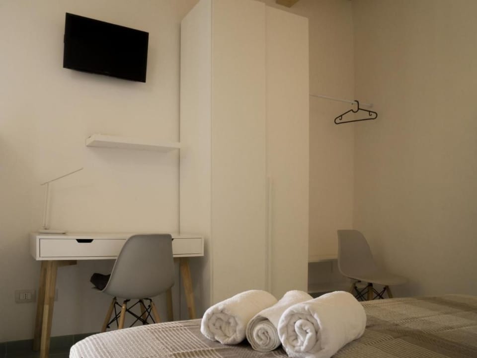 Grecale-Terrasse Apartment in Rodi Garganico