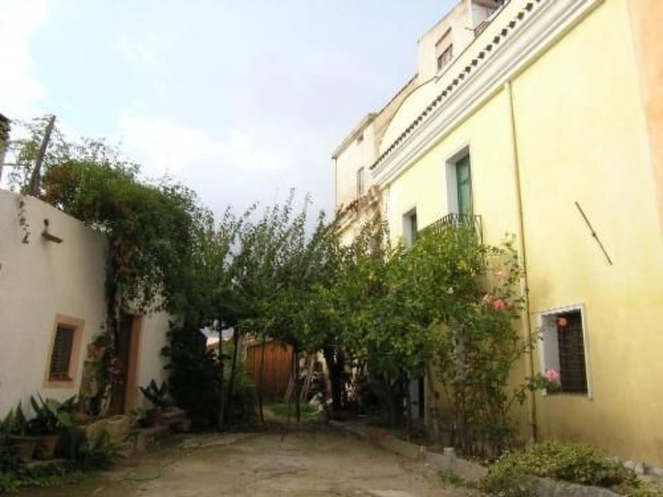 Haus aus dem 19. Jahrhundert Apartment in Baunei