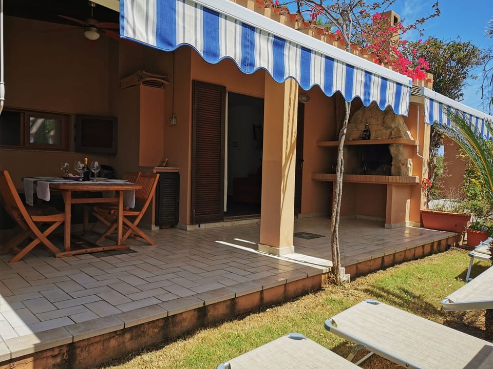 mit Wasserblick Vacation rental in Costa Rei