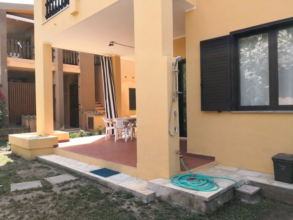Renovierte Wohnung nur wenige Schritte vom Strand entfernt in Costa Rei Apartment in Costa Rei
