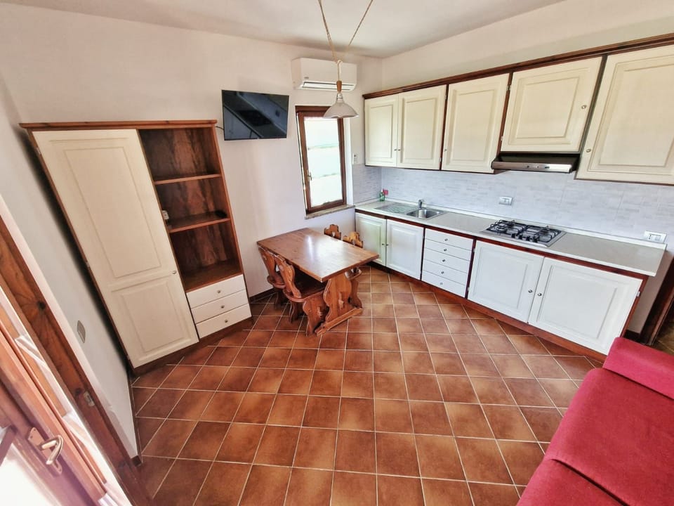 Zweizimmerwohnung mit Schlafzimmer mit Doppelbett und Schlafsofa Apartment in Campo nell'Elba