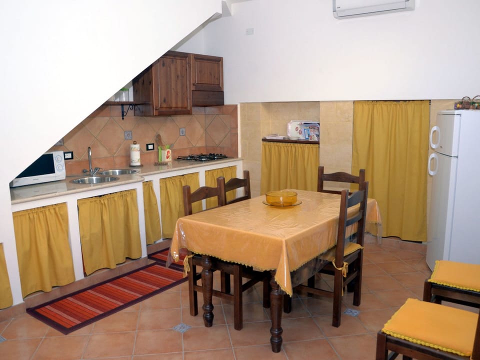 Wohnung in Custonaci mit Kleinem Garten Apartment in Sicily