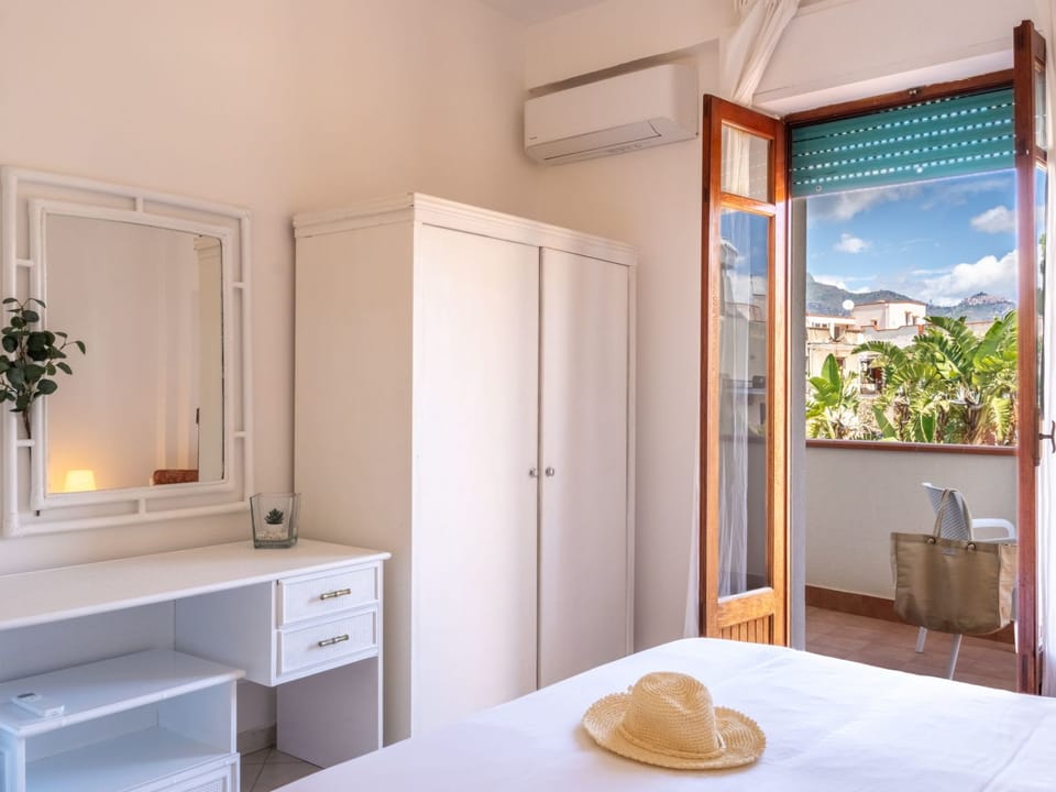 Weißes Haus Apartment in Naxos