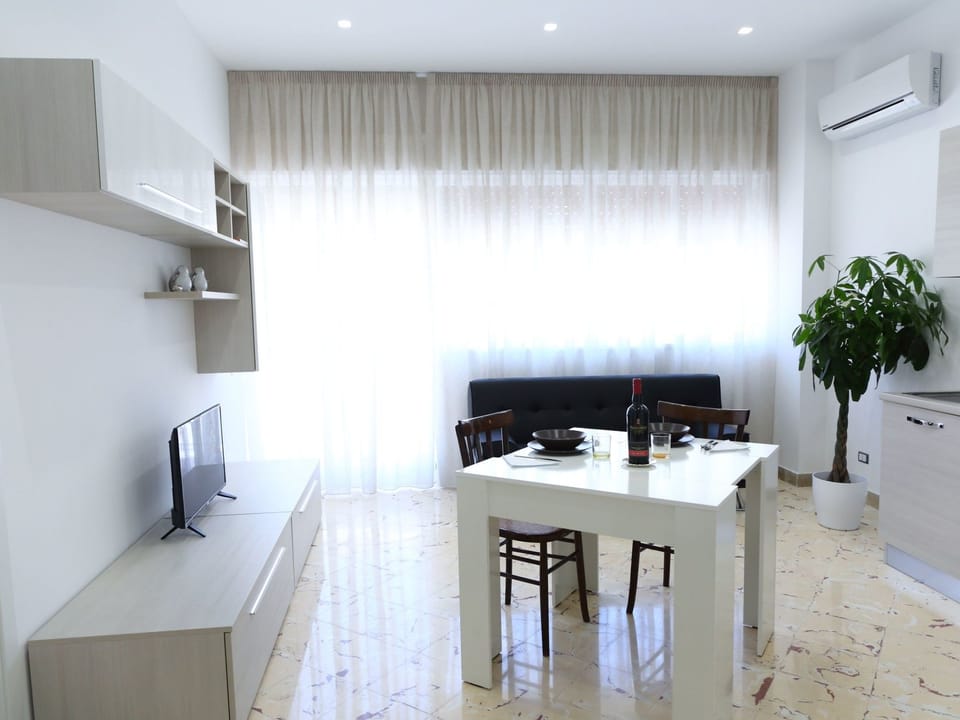Balcone Giglio Apartment in Cefalu