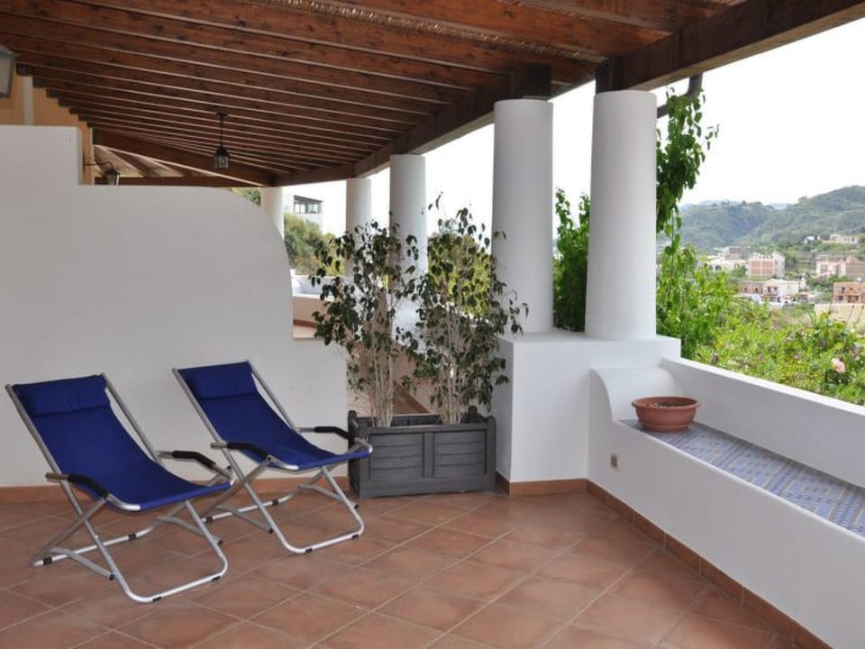Wohnung 'Glicine ab 231' mit Terrasse Apartment in Lipari