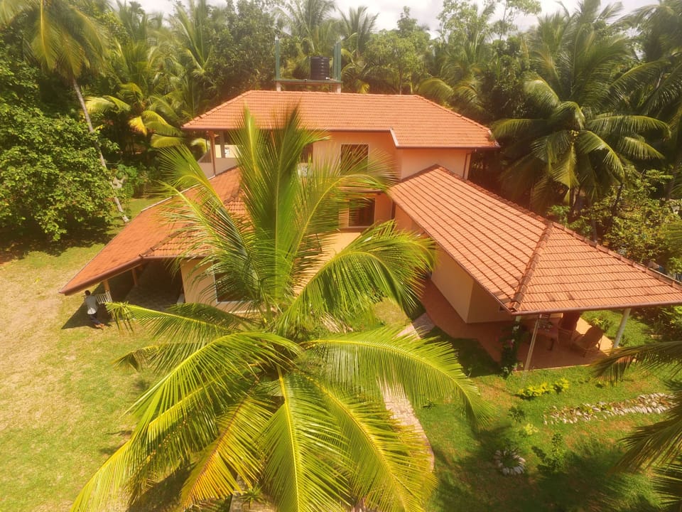 Peacock Vacation rental in Southern Province