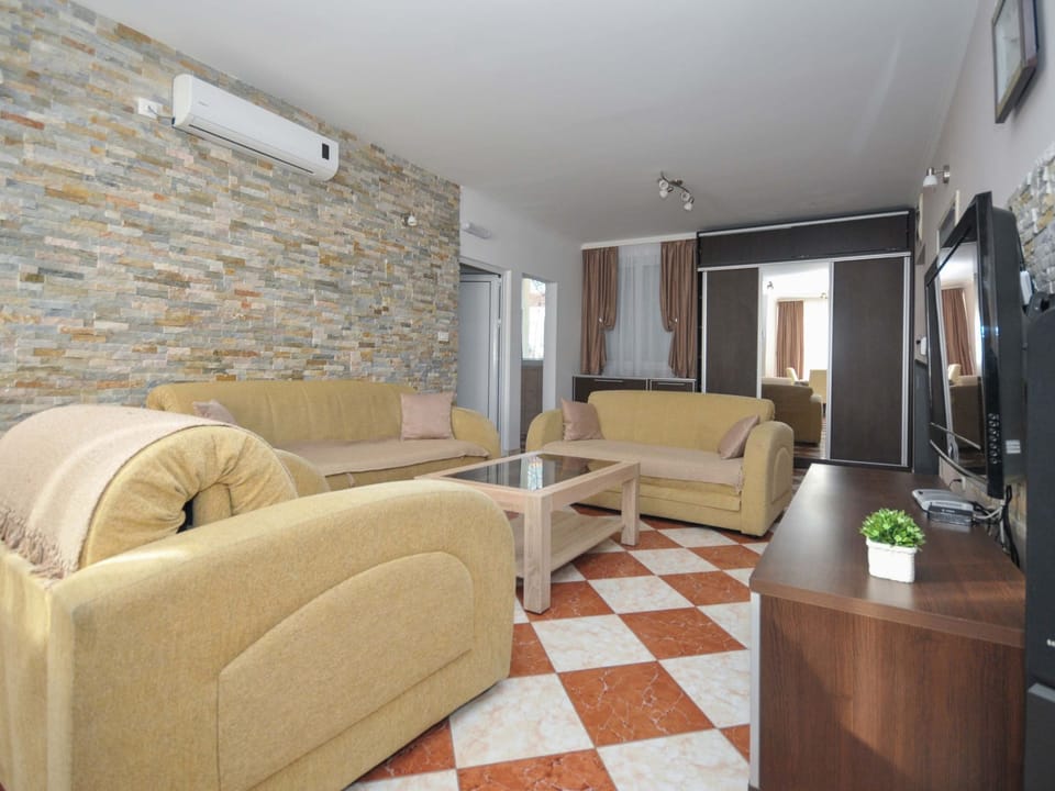 Wohnung mit Waschmaschine und Geschirrspüler Apartment in Budva