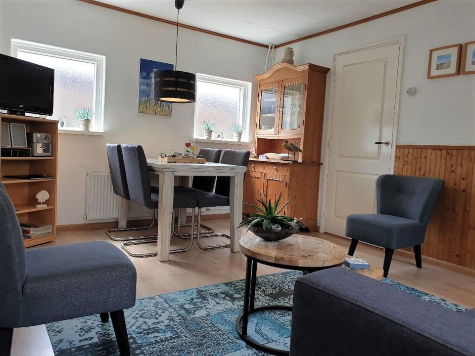 "Windhoos" mit privatem Garten und Terrasse Vacation rental in Egmond aan Zee