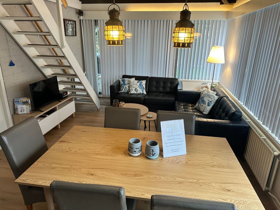 Reefhouse 47, wo es noch Platz für Ruhe gibt Vacation rental in Zeeland, Netherlands
