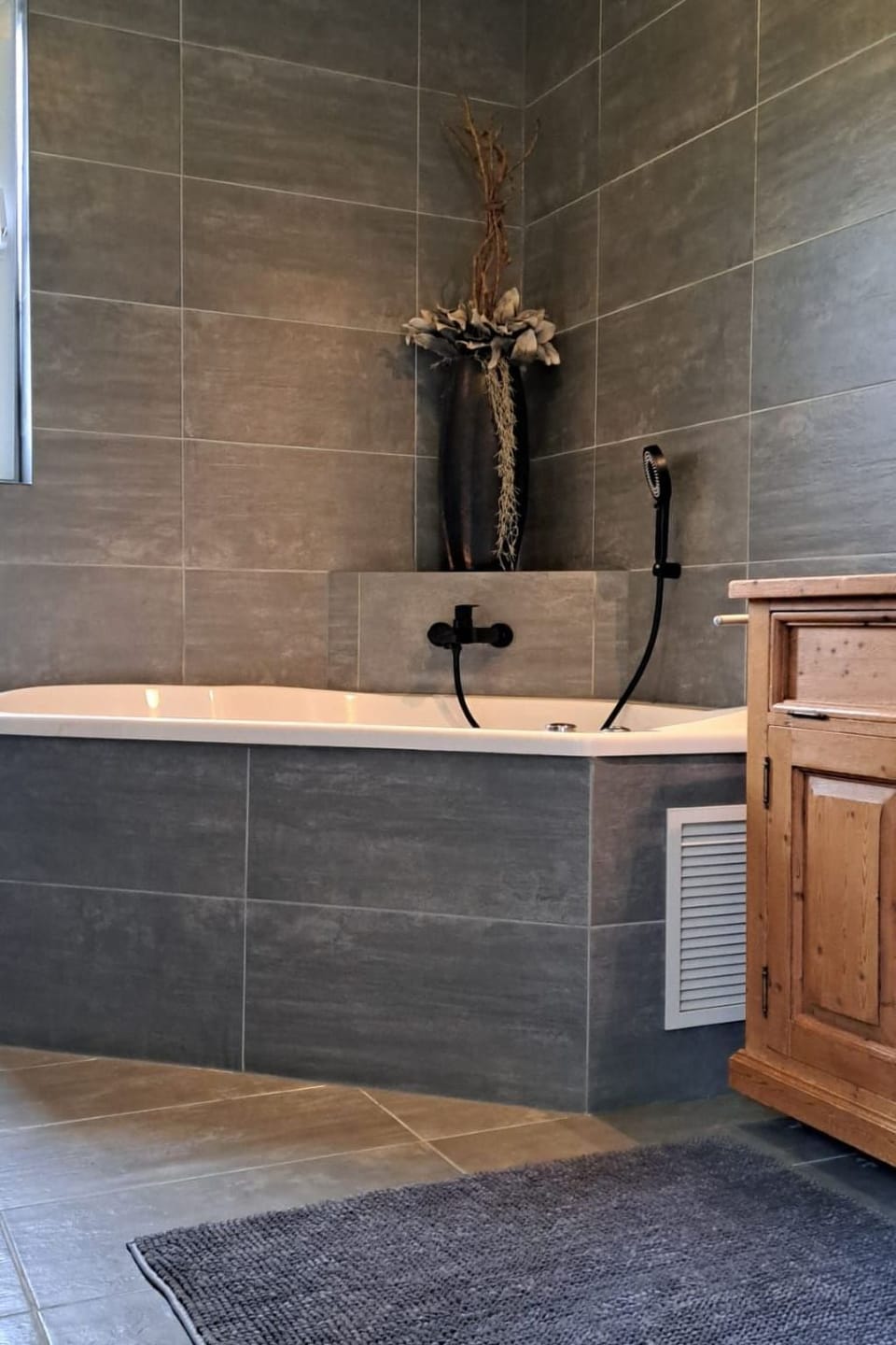 Ferienvilla mit Sauna und Whirlpool Vacation rental in Drenthe (province)