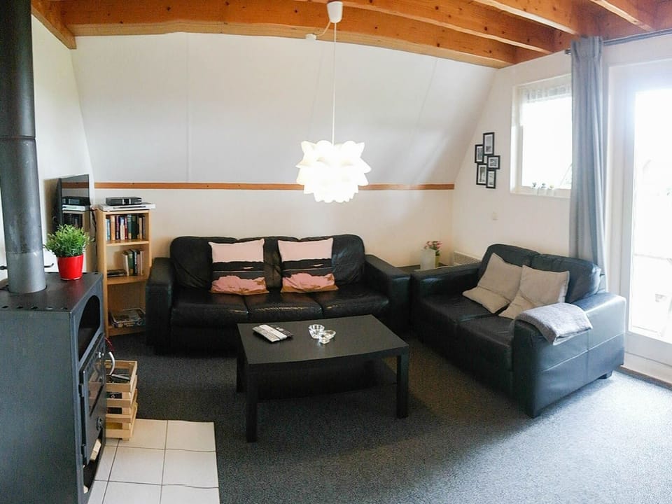 185 Leonie Vacation rental in Anjum