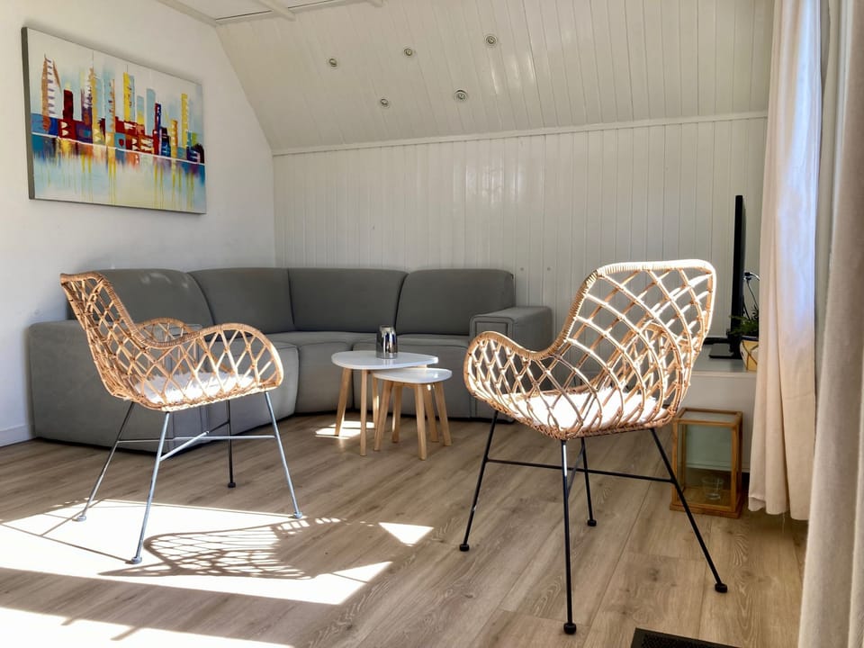 162 Grachthaus Vacation rental in Anjum