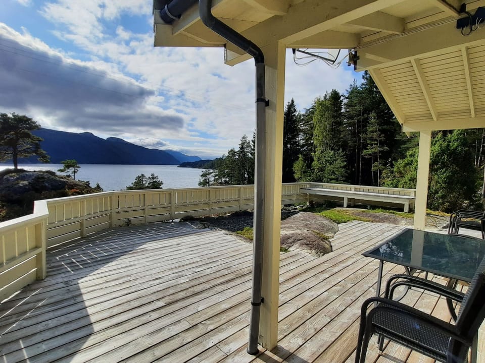 Häuschen mit Blick auf das Wasser Vacation rental in Rogaland