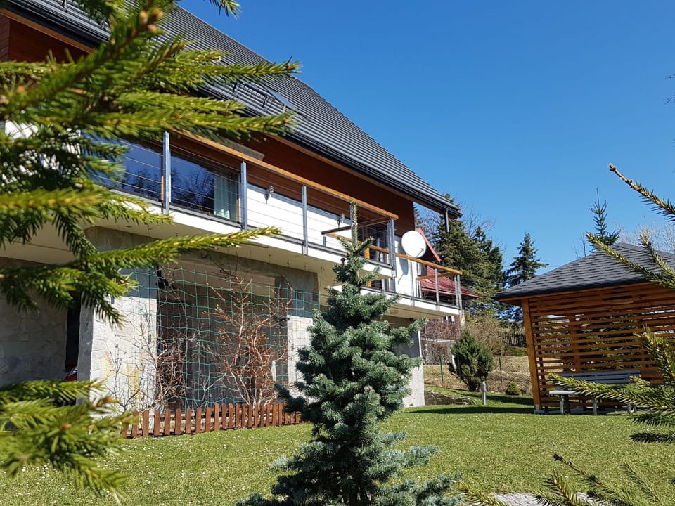 in den Bergen, Villa mit Panoramaterrasse Vacation rental in Slovakia
