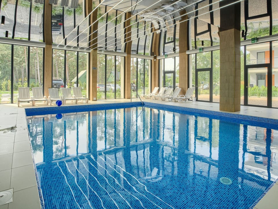 Pool Indoor
