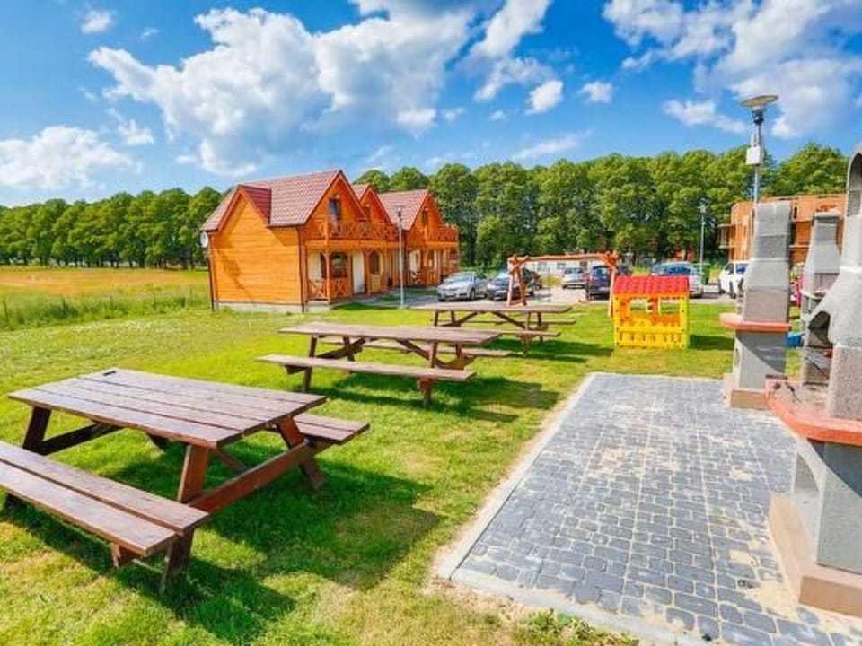 "Cottage6" in einem eingezäunten Gebiet Vacation rental in West Pomeranian Voivodeship, Poland