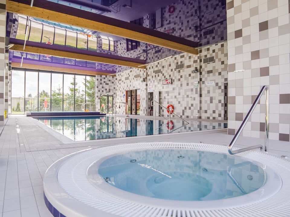 Pool Indoor