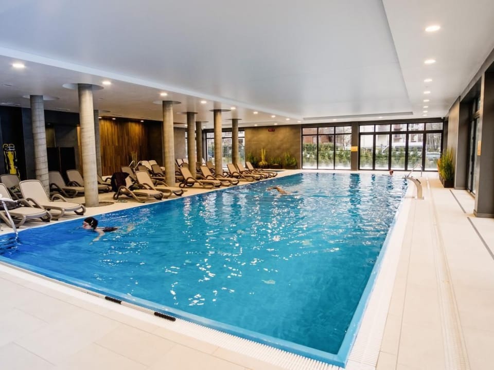 Pool Indoor