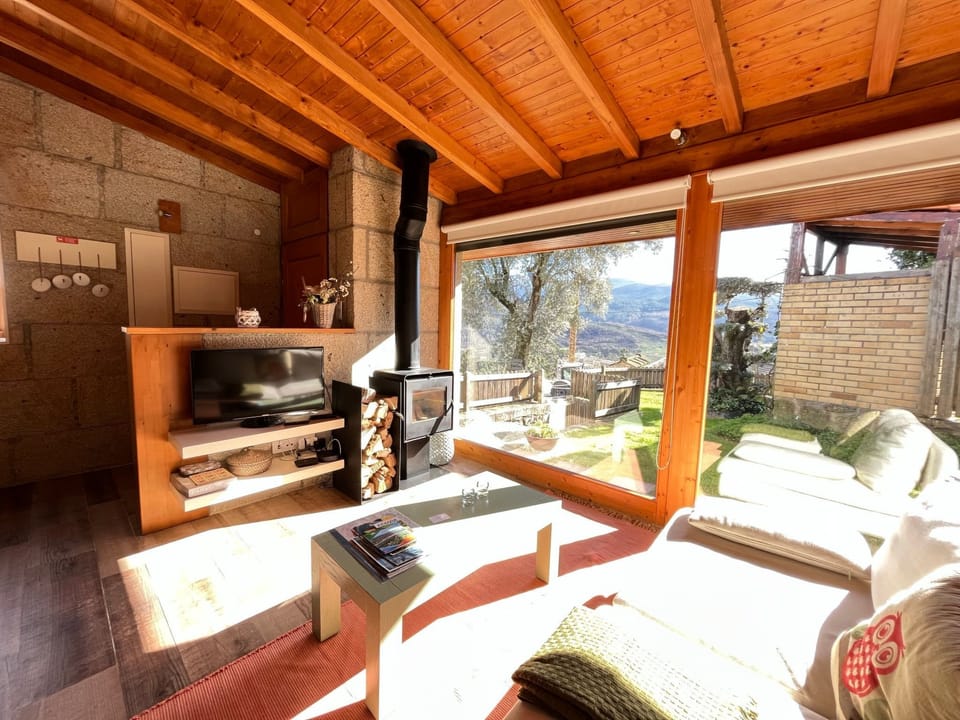 Casas das Olas 6 - Großartige Aussicht, 2 Pools, idealer Ort zum Entspannen und Vacation rental in Viana do Castelo District, Portugal