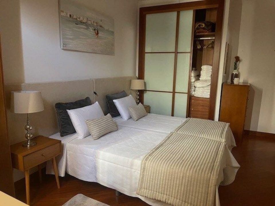 First Line Strandpromenade Apartment in Porto District