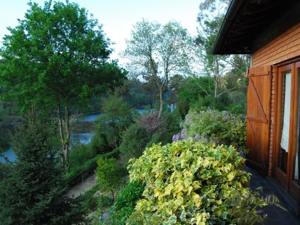 Villa "River Cottage" mit Blick auf das Wasser Vacation rental in Porto District