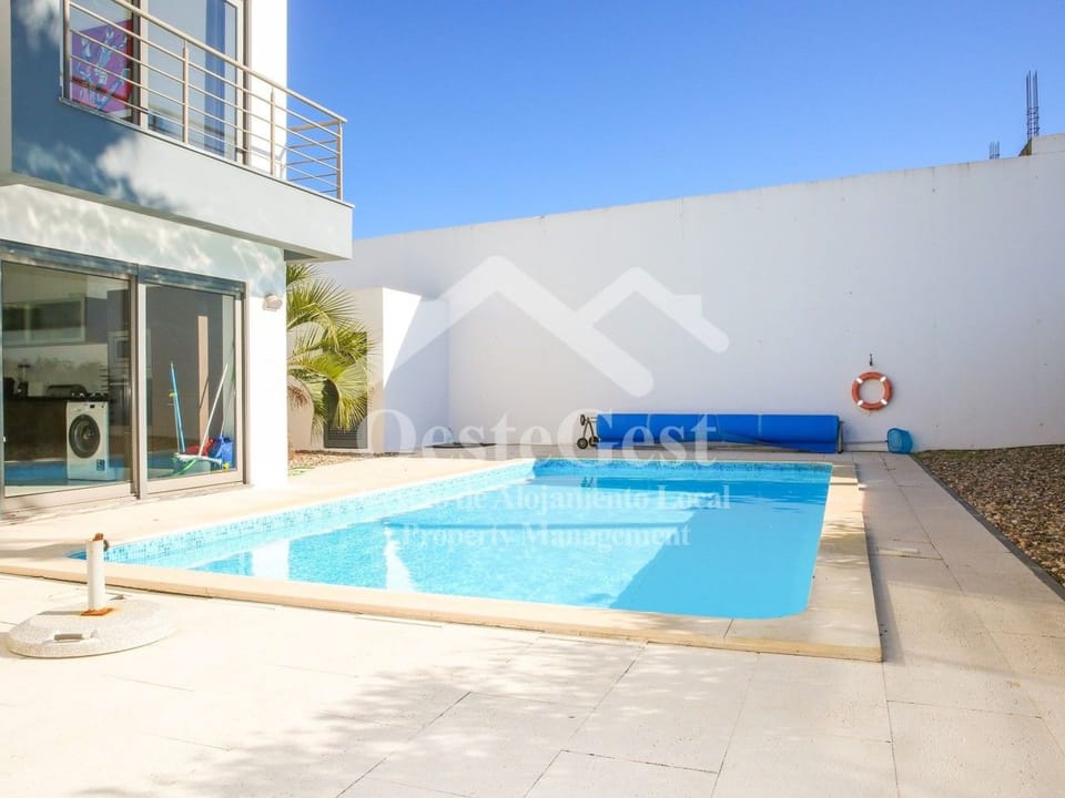 Villa Azinhança do Mar Vacation rental in Lisbon District