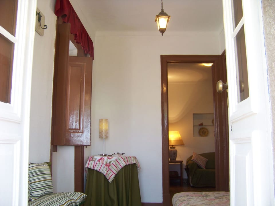 Schöne Wohnung in Azenhas Mar mit privatem Balkon Apartment in Lisbon District